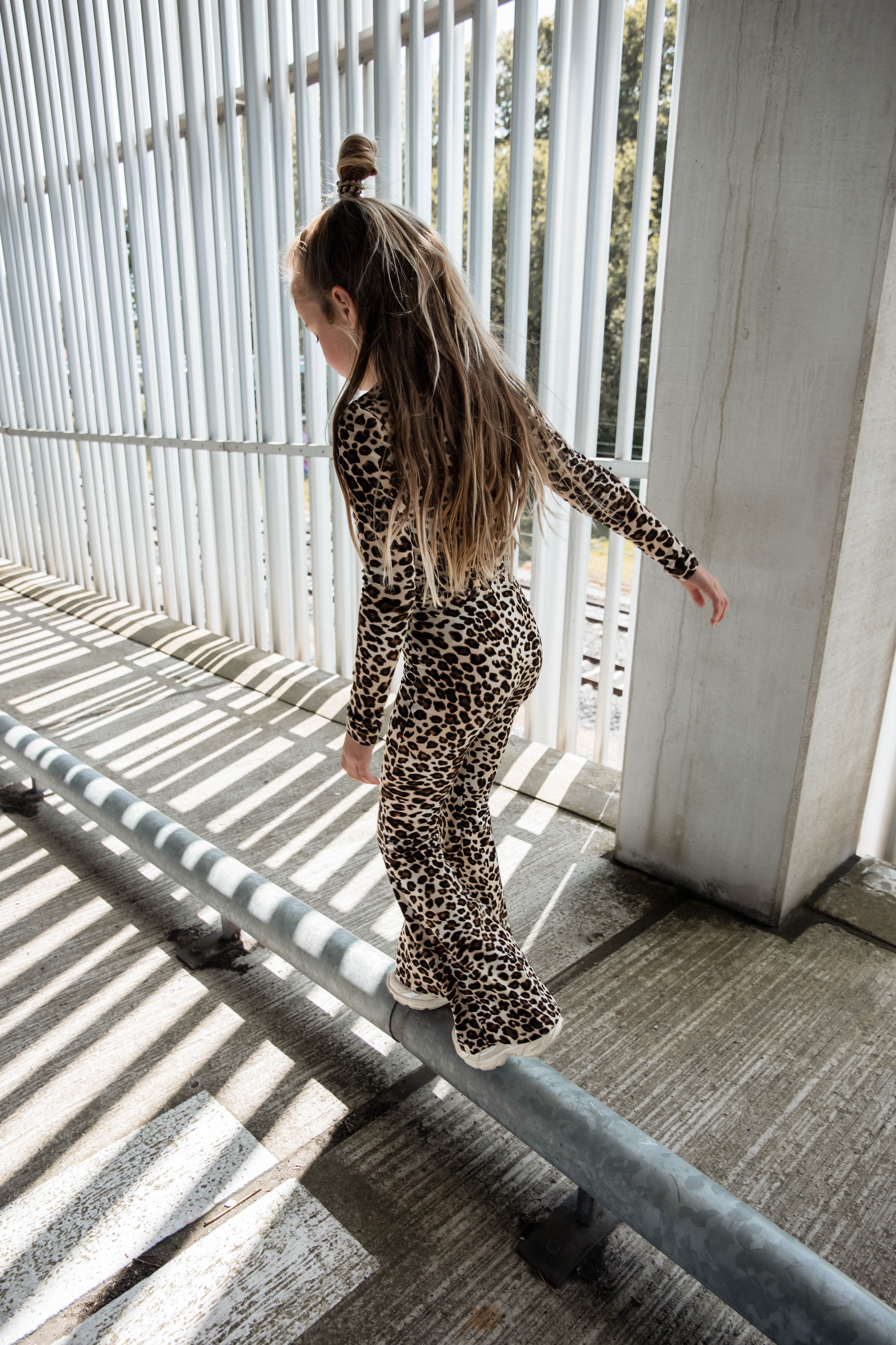 Salty Stitch Panter lover flared legging