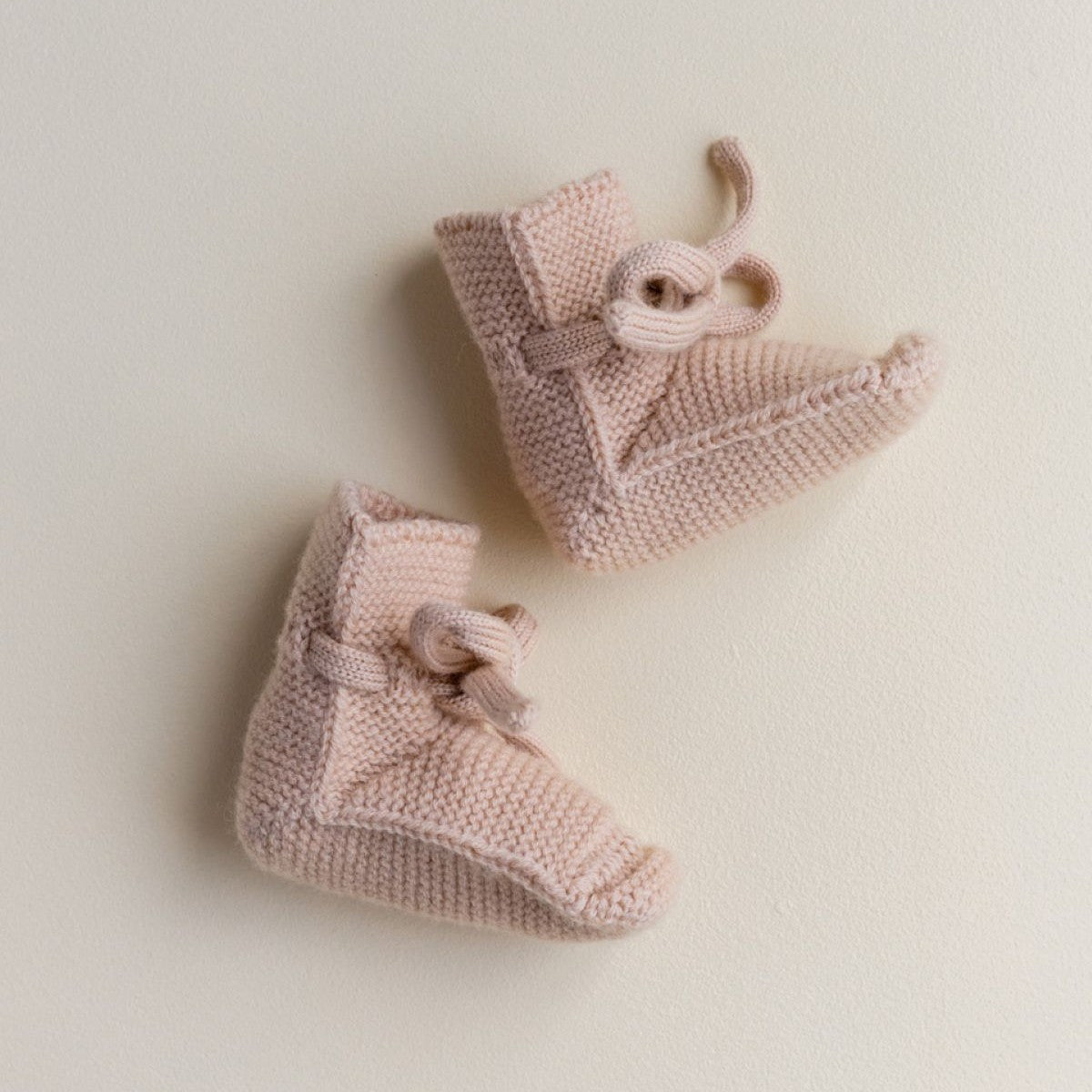 Booties apricot zijkant