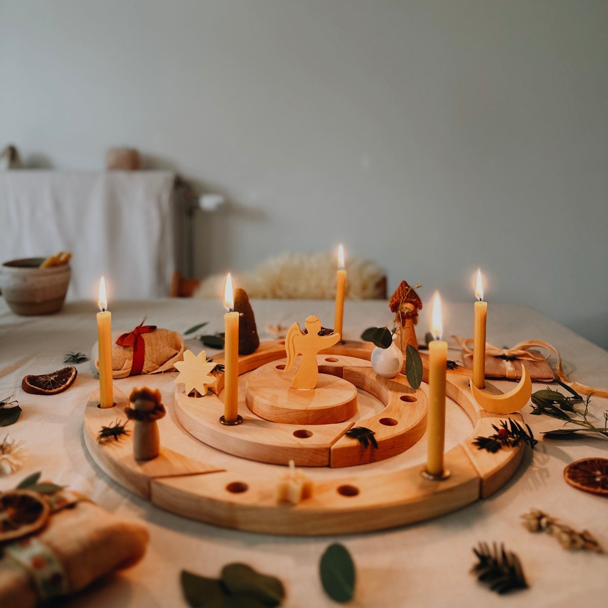 Beeswax kaarsen 12st. Grimms kaarsen aan