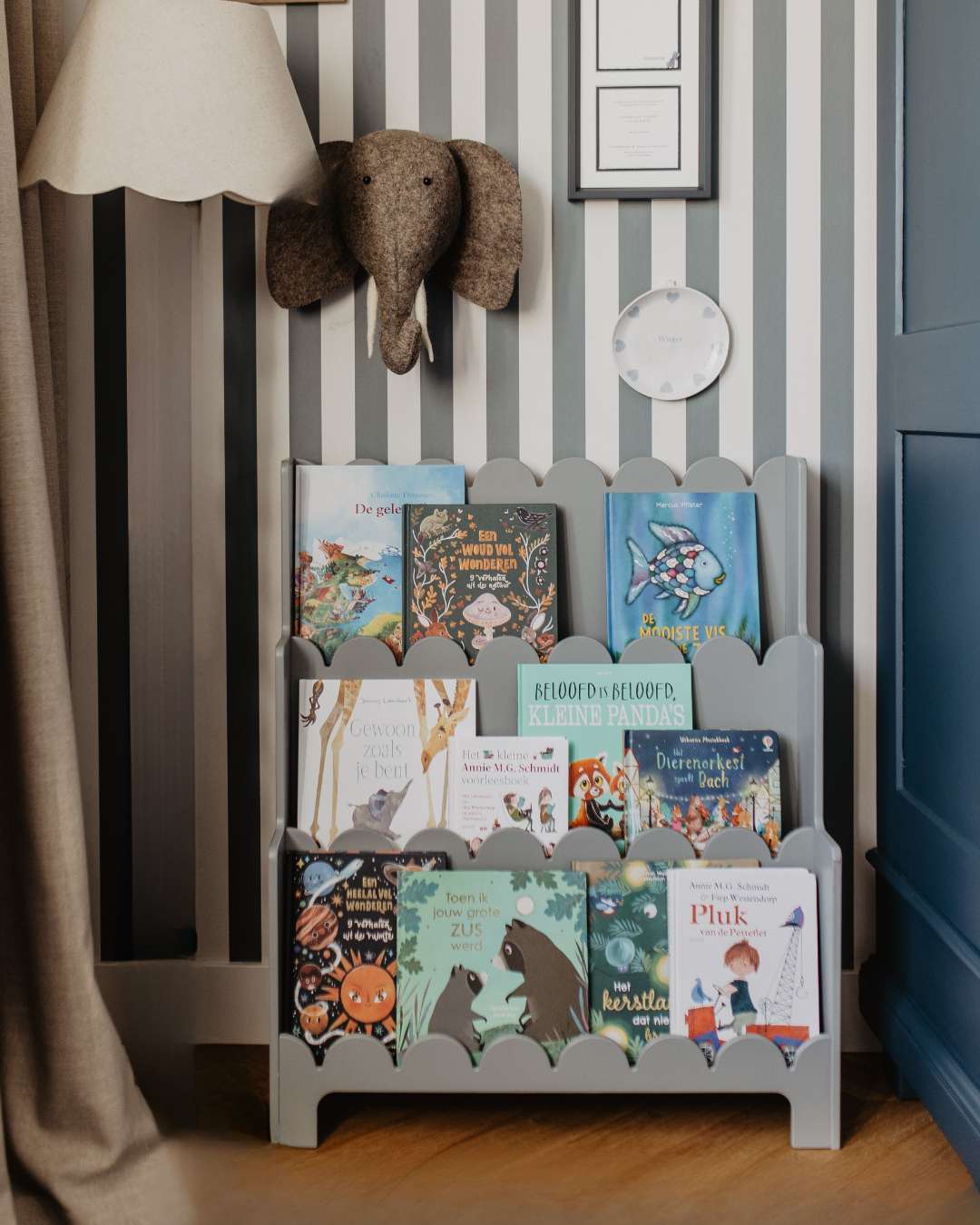 Boekenrek vintage ice blue grey