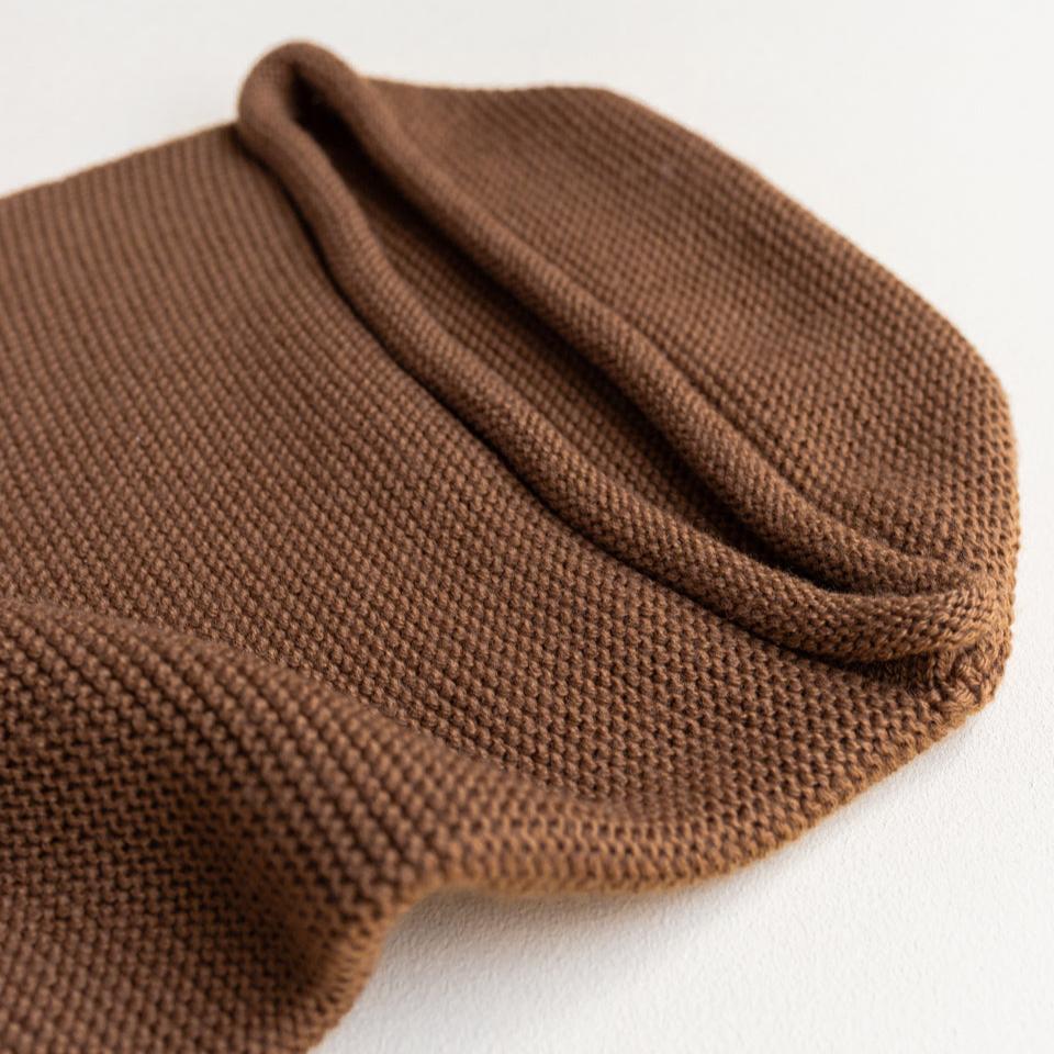 Cocoon voor baby's in de kleur Chocolate van HVID.