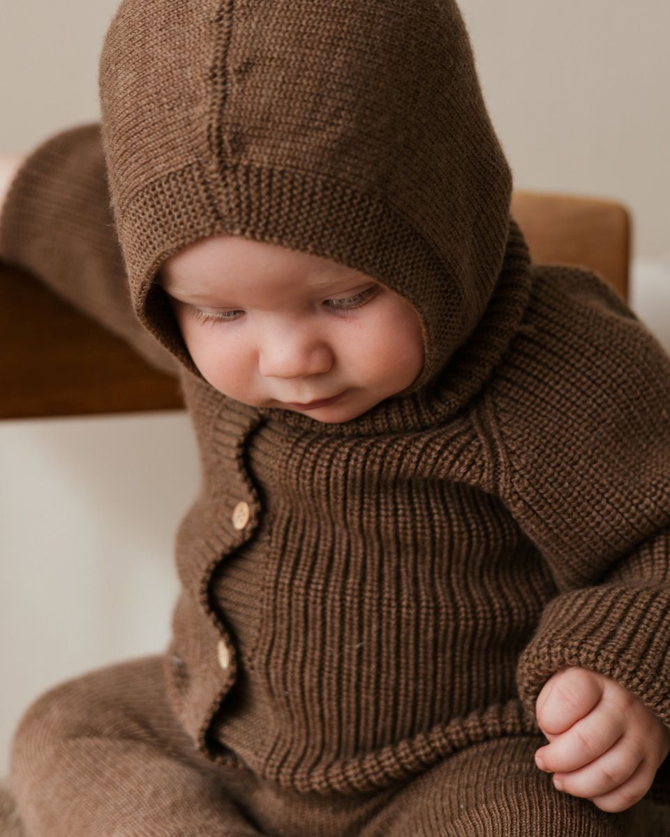 Close up Voorzijde Cardigan baby mocha hvid