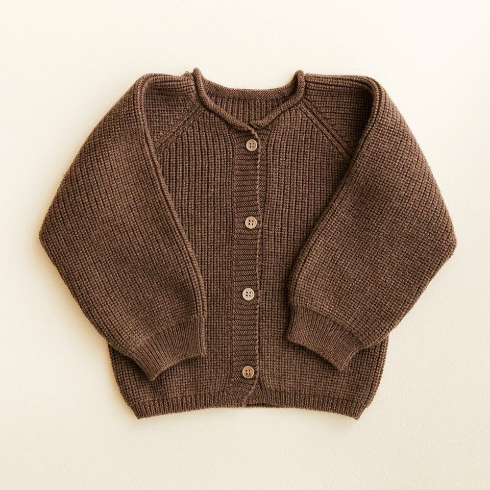 Voorzijde Cardigan baby mocha hvid