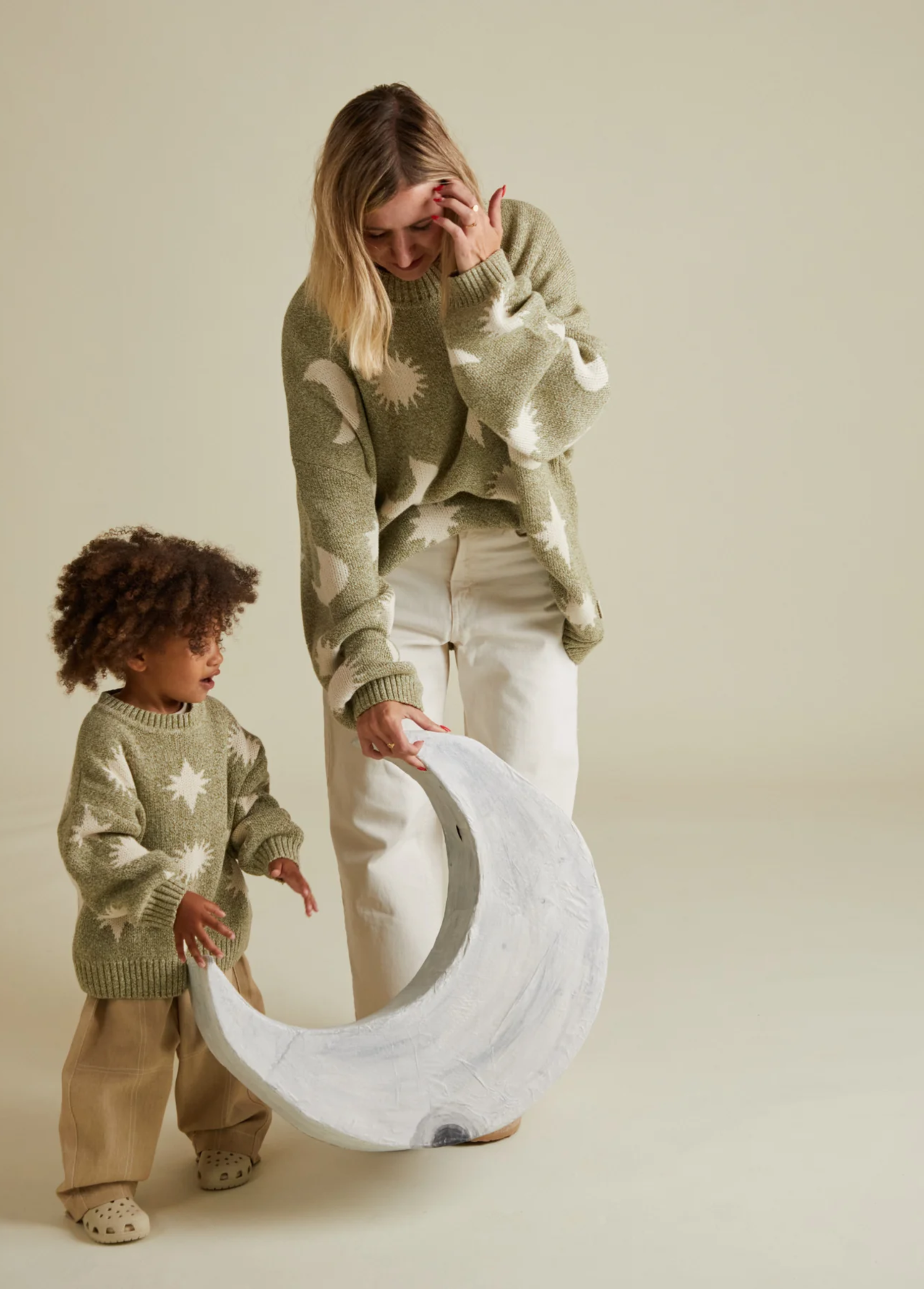 Cozmo sweater matcha moon star