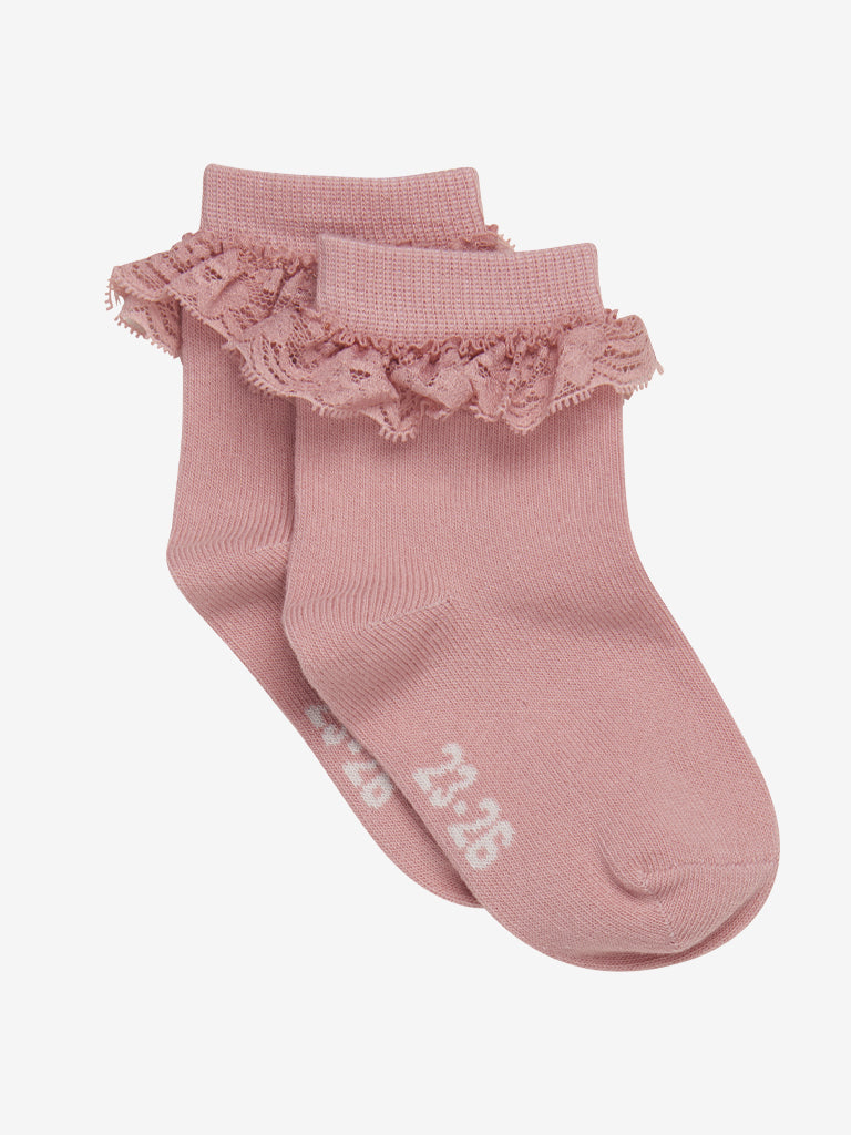Enfant sokken met een ruffle rand in rose kleur