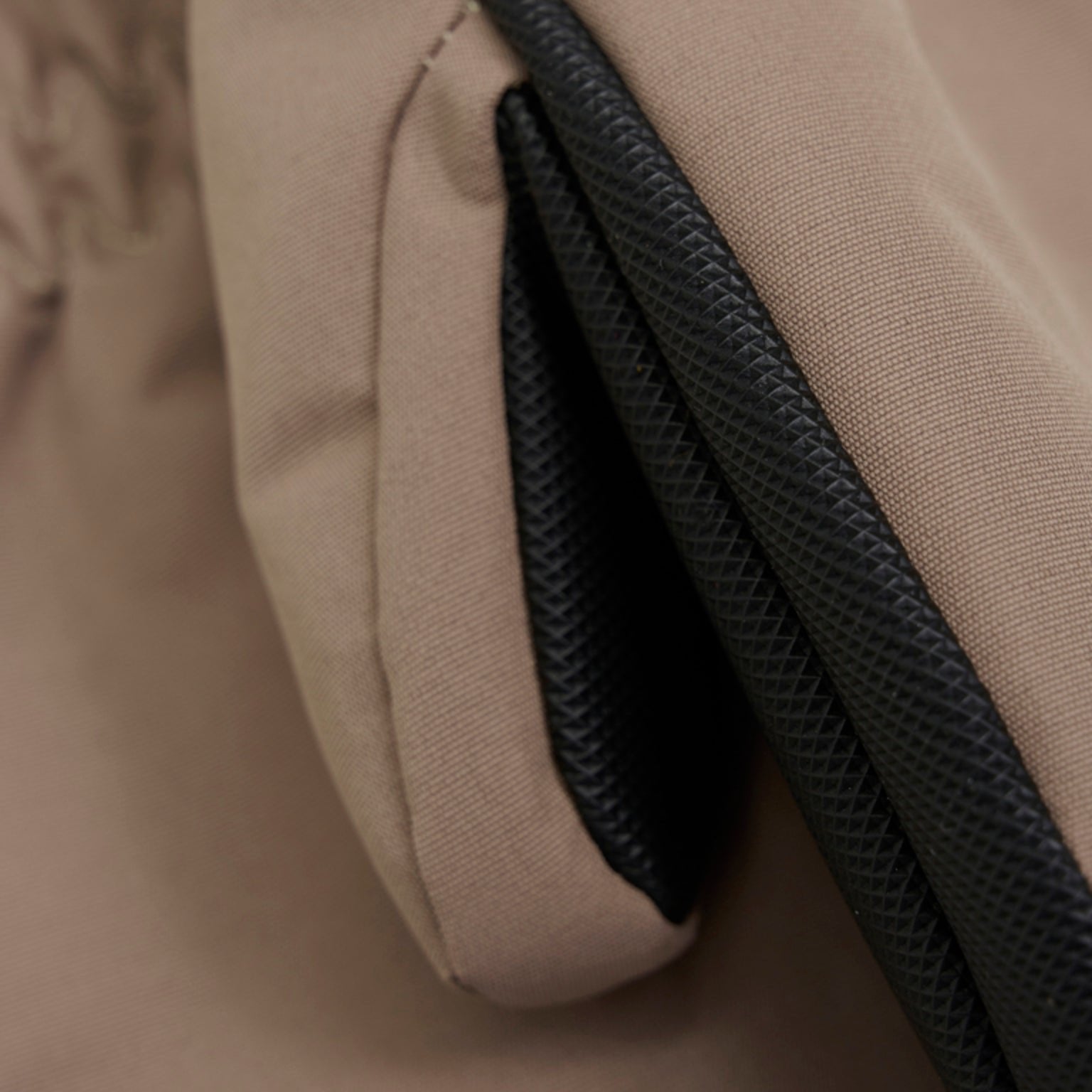 Enfant wanten pine bark zoomin