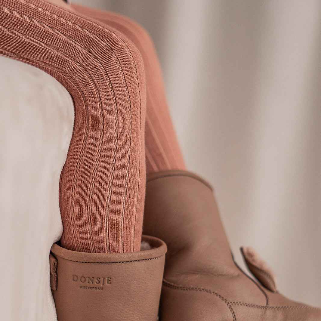 Glitter Ribbed Maillot Rose Collgegien lifestyle.