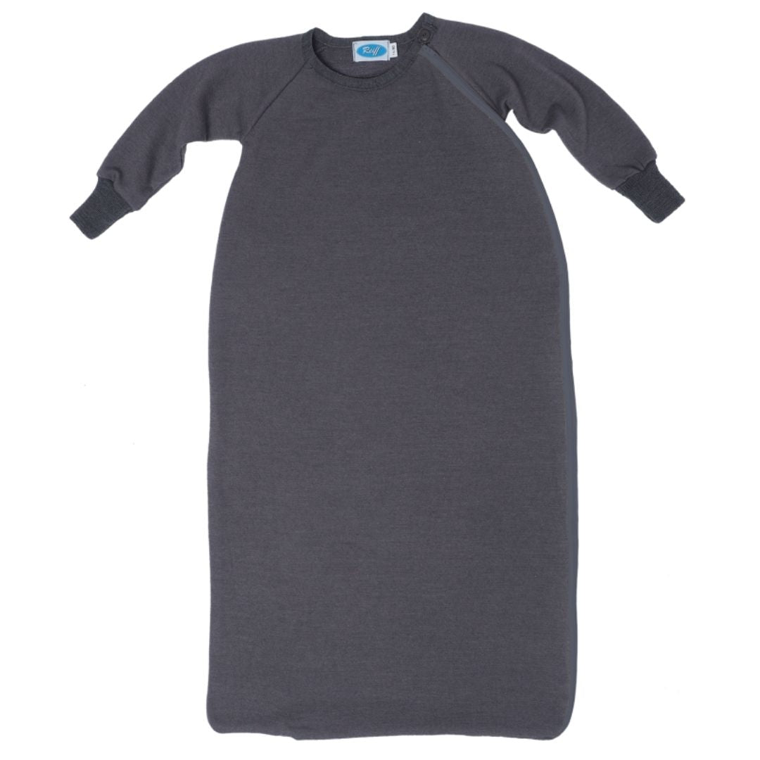 Slaapzak gemaakt van biologische merino wol fleece voor baby's en kinderen van Reiff in de kleur donkergrijs.