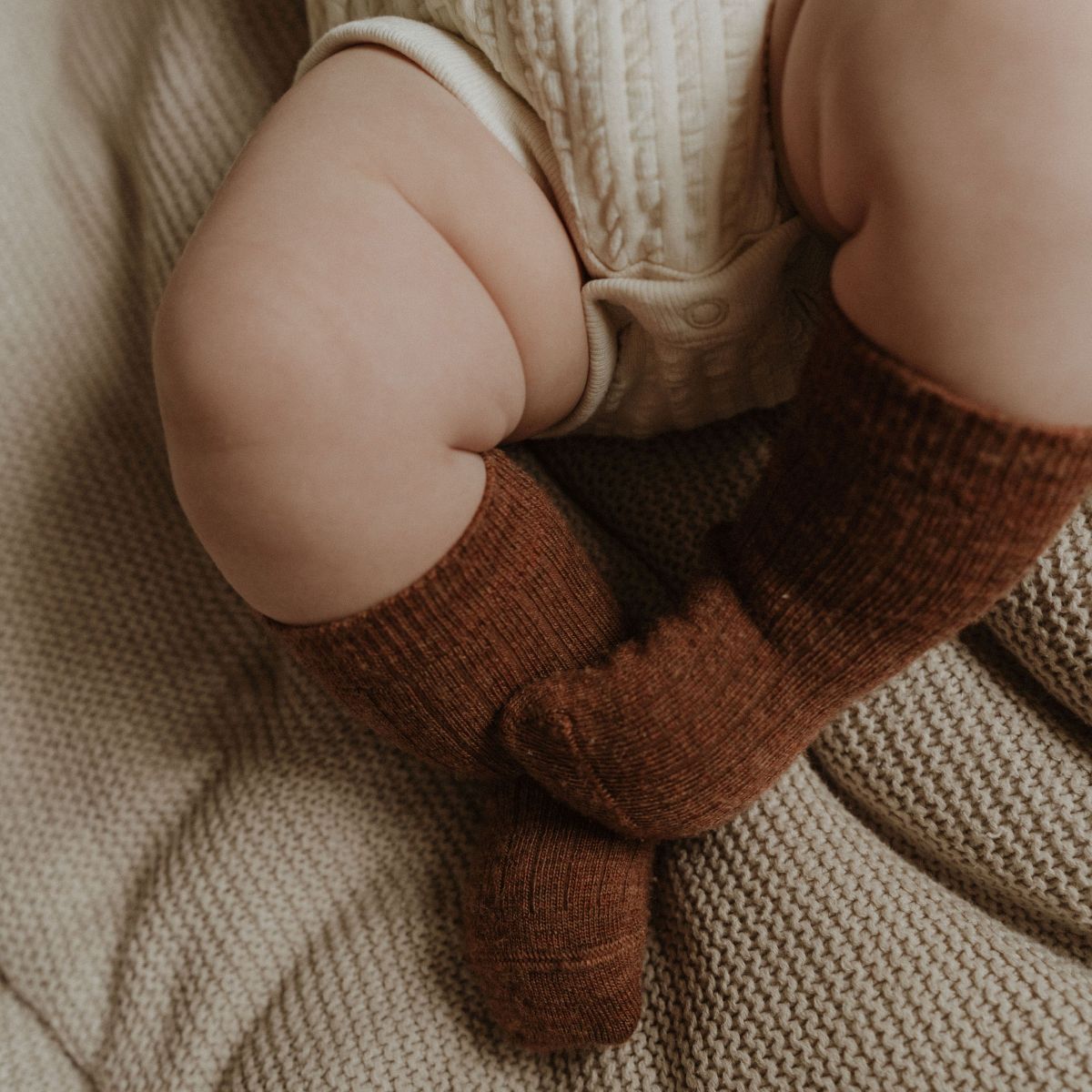 Joha Wollen sokken copper aan bij baby