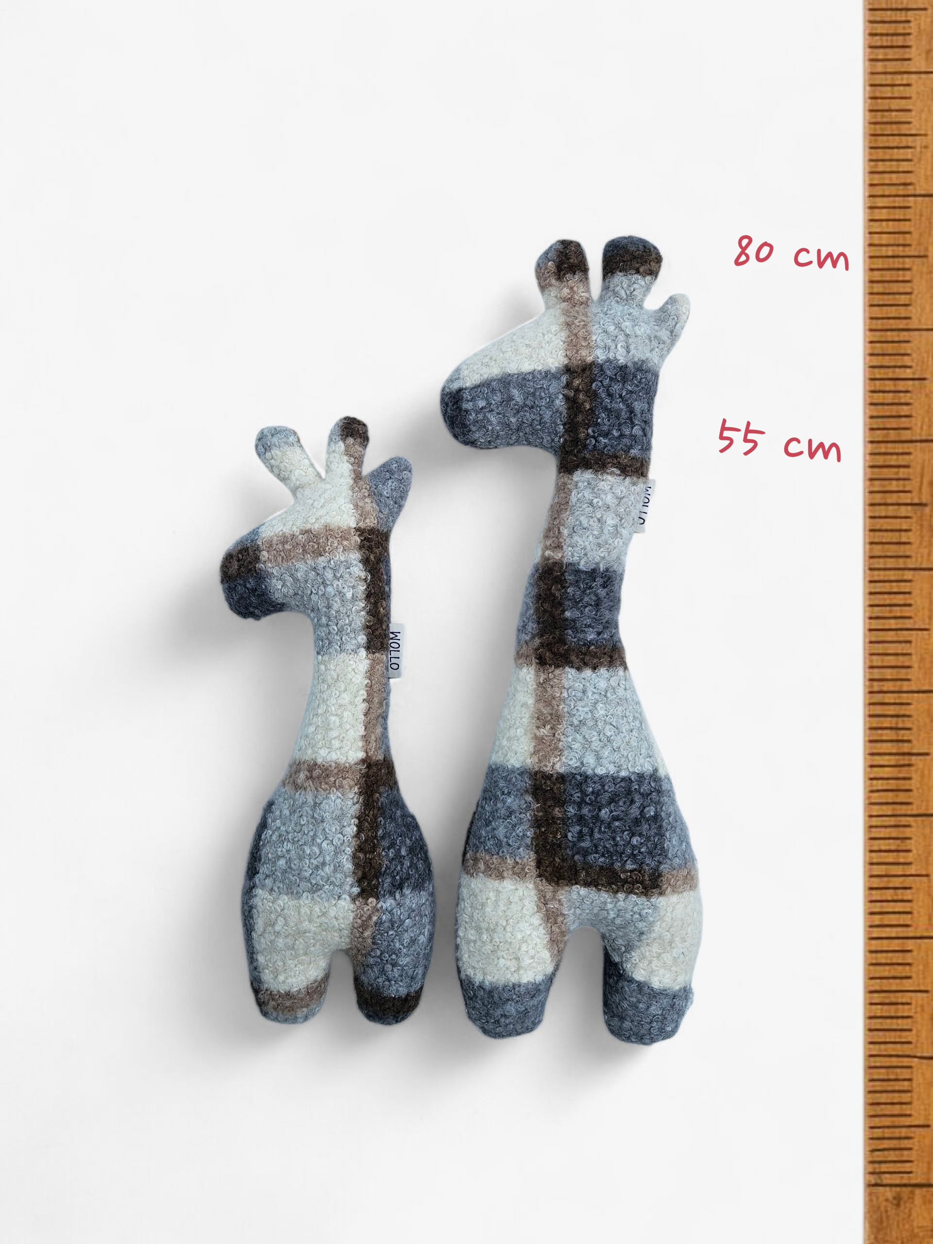Handgemaakte wollen knuffel girafe