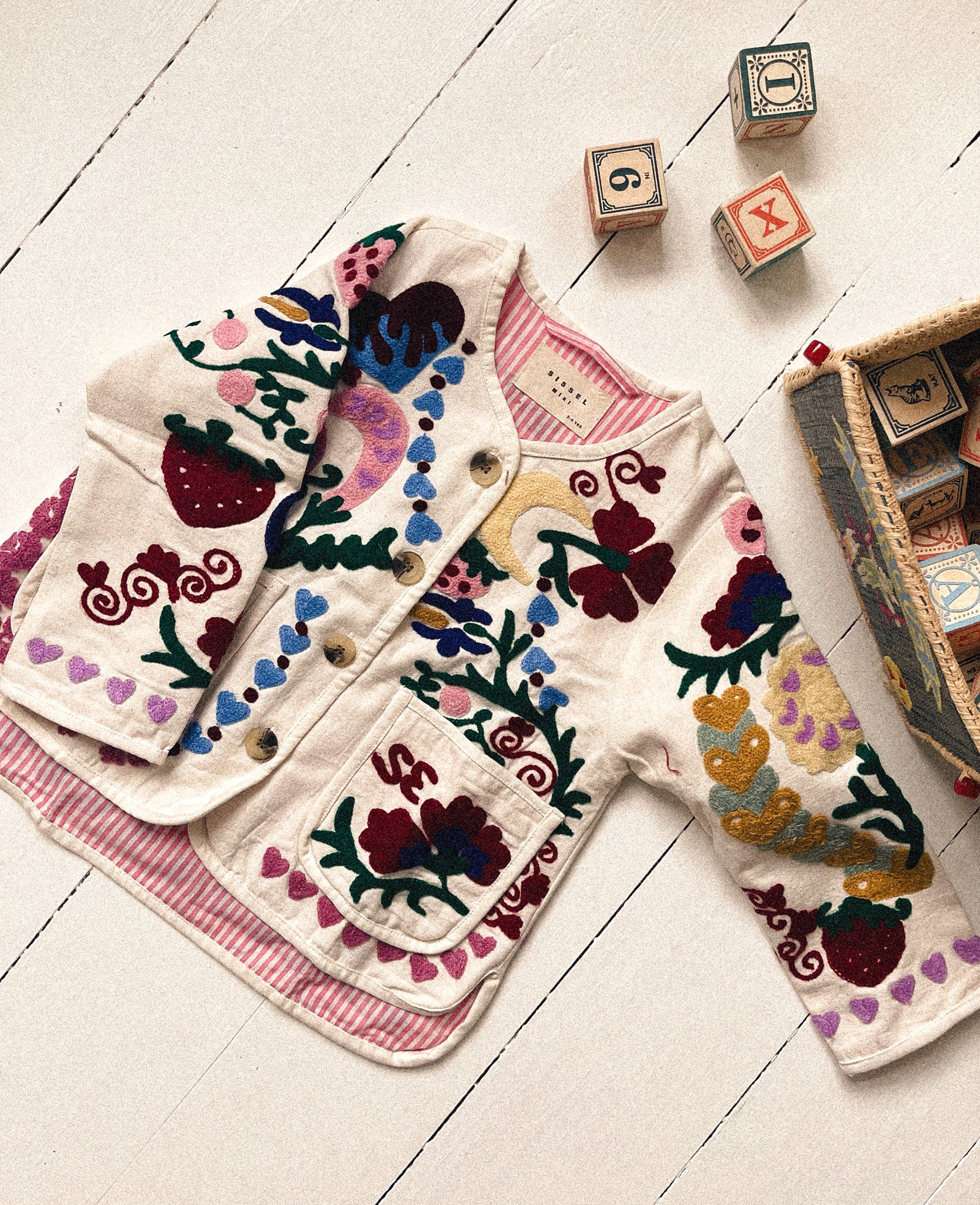 White Rose Suzani mini