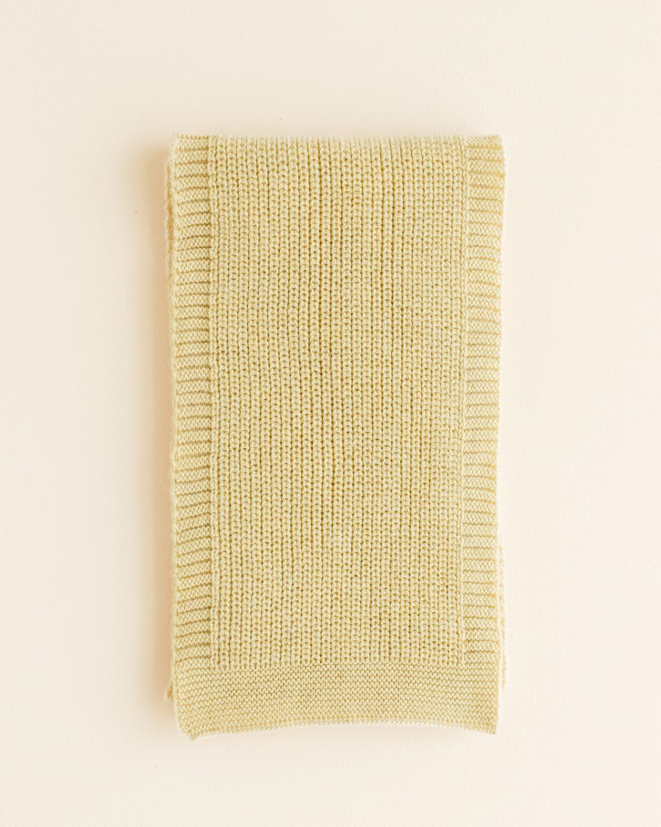 Sjaal gustave light yellow opgevouwen