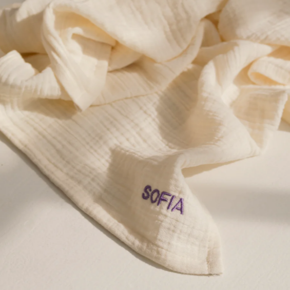 Studio NOOS swaddles beige gepersonaliseerd voorkant