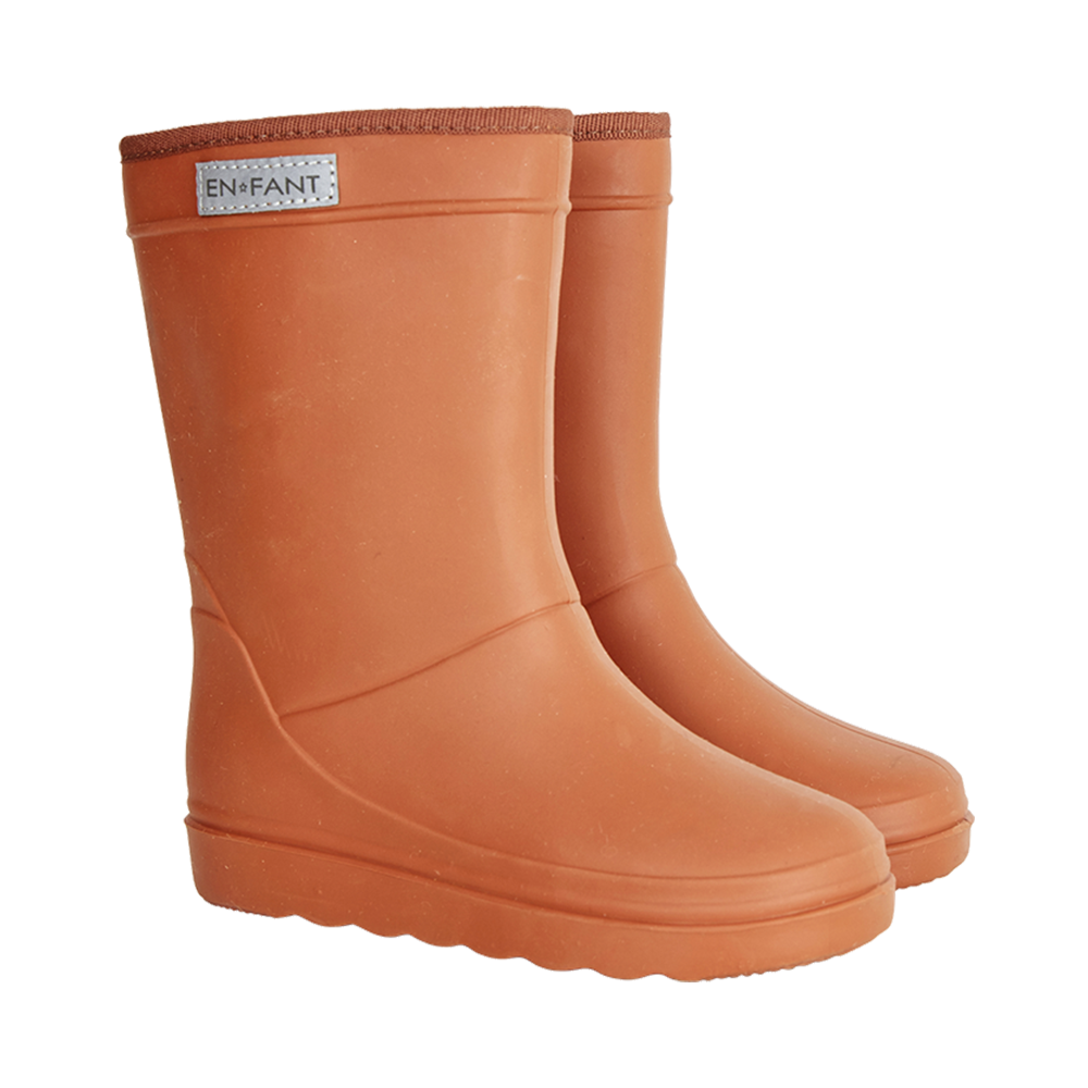 De thermoboots zijn gevoerd met wol aan de binnenzijde. De regenlaarzen zijn van ENFANT en oranje van kleur voorzijde.