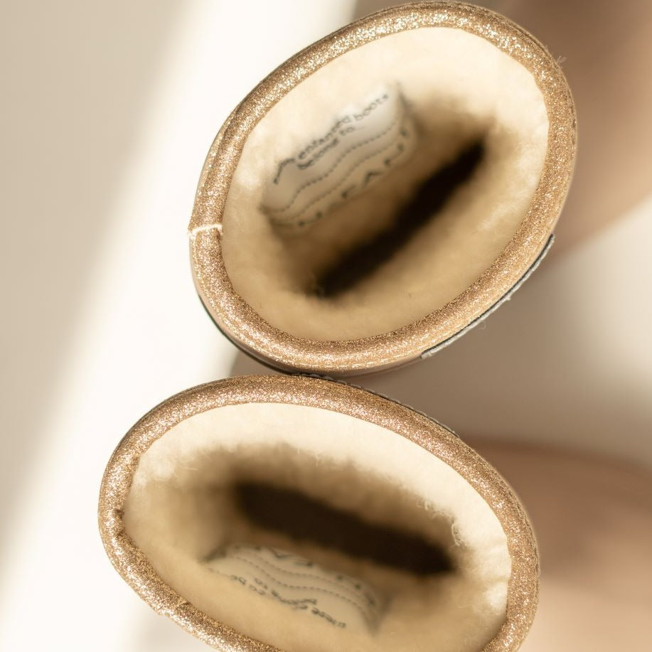 Gouden thermoboots short (regenlaarzen) voor kinderen van het merk Enfant. Dit zijn limited edition boots close up.