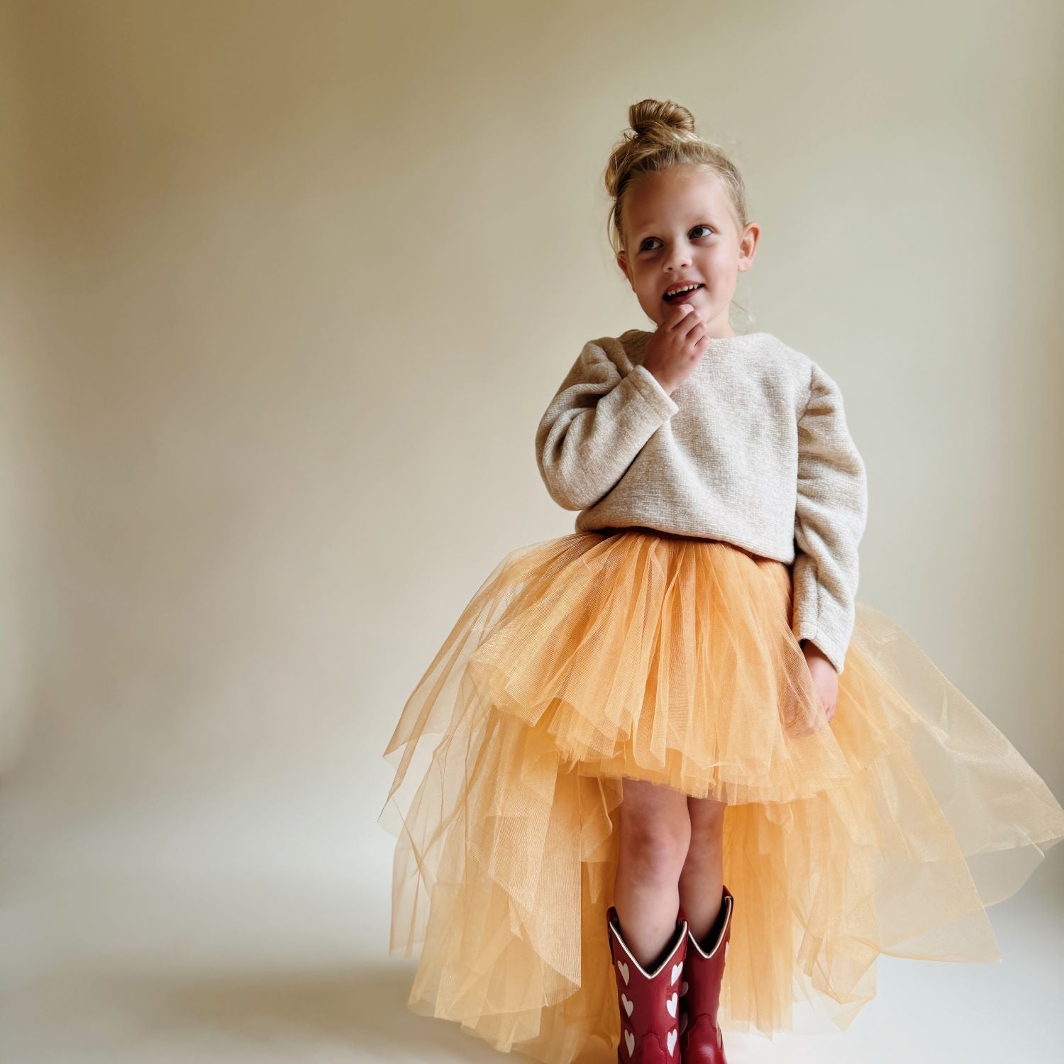 Tutu Golden ratatam lifestyle 1.