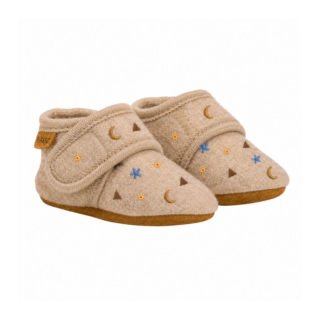 Chaussons de bébé beiges brodés édition limitée
