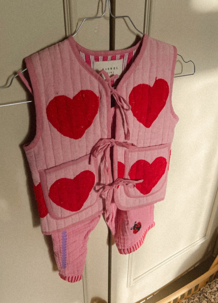 Honey MINI Quilted Suzani Vest Sissel Eldelbo lifestyle.