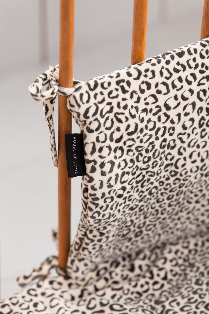 Bed bumper leopard patroon van het merk House of Jamie.