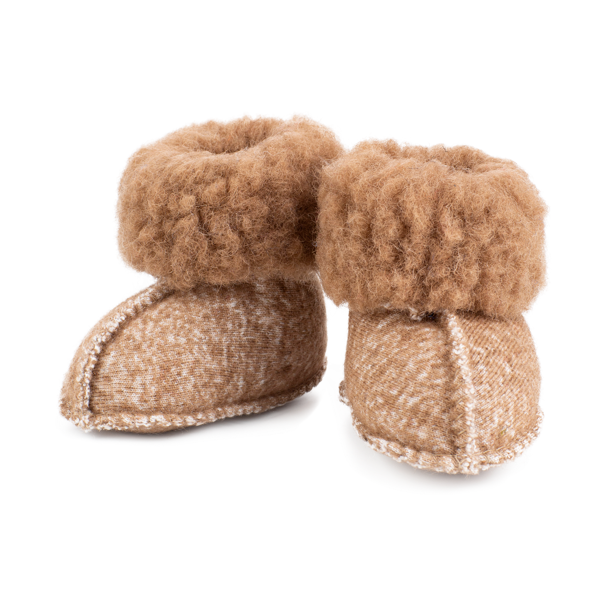 Bruine wollen babyslofjes met een overslag aan wol aan de bovenzijde van Alwero