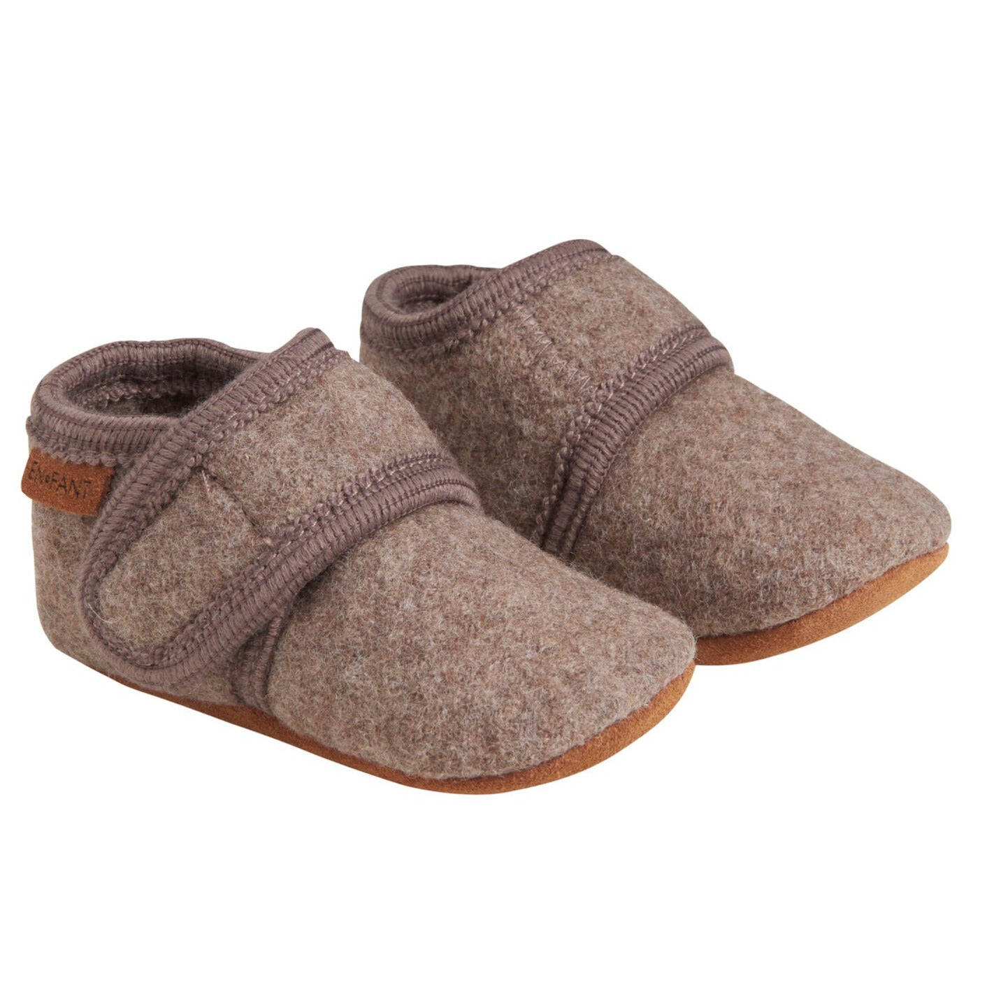 Babyslofjes wool Enfant in de kleur bruin met klittenband sluiting voor baby's.