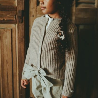 Grijs vest voor kinderen van wol van het merk Donsje