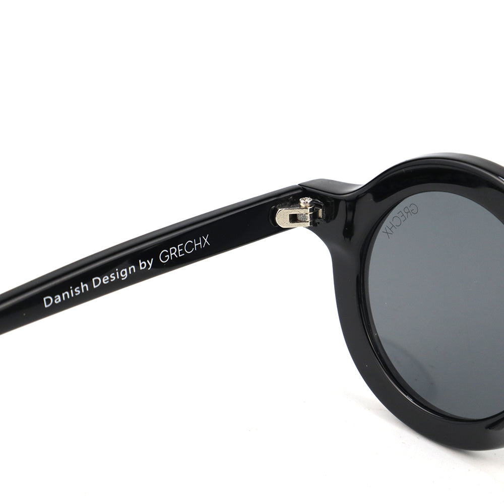 Zwarte zonnebril voor kinderen met UV bescherming van het merk Grench & Co.