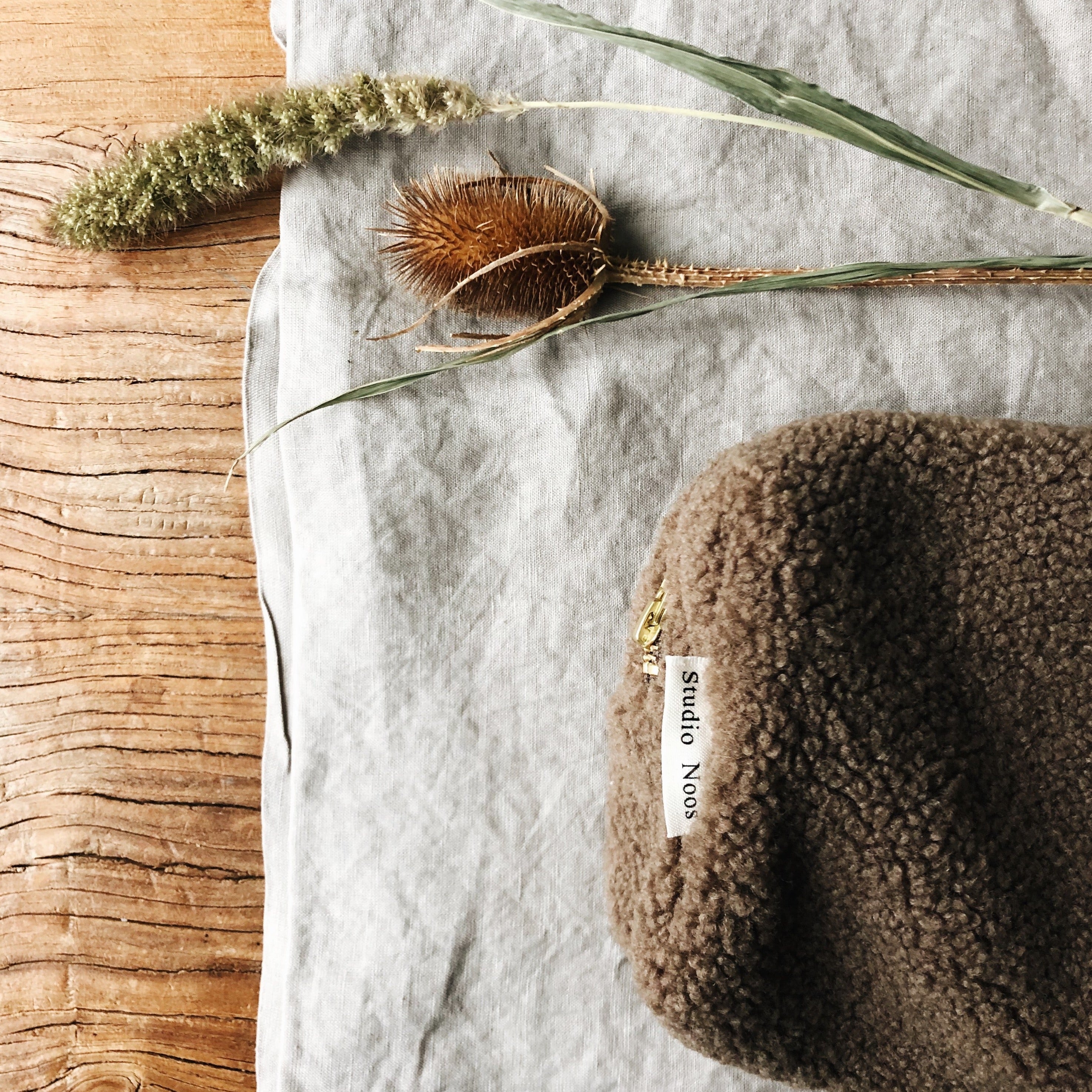 Studio NOOS Etui brown teddy