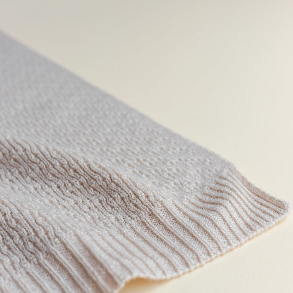 Gebreide deken voor baby's / kids in Off White van HVID.
