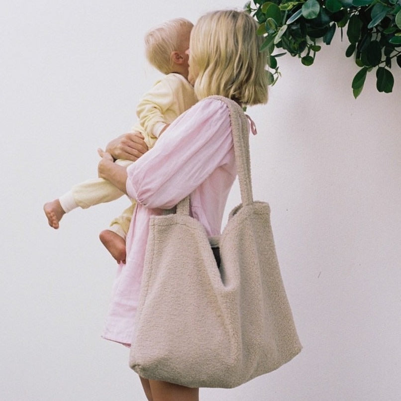 Studio NOOS Mom bag teddy beige