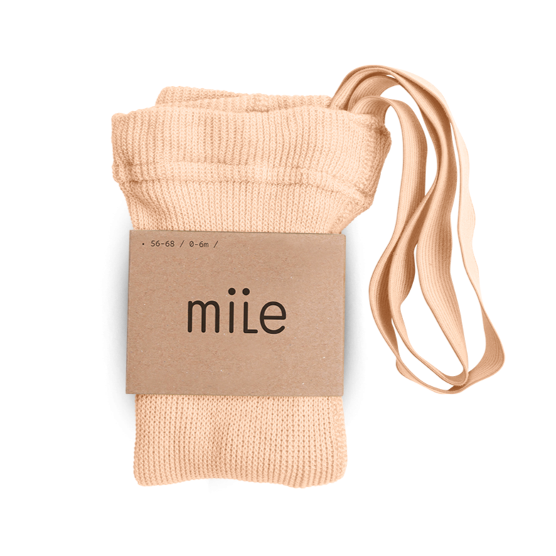 Mile Maillot met bretels en voetjes peach