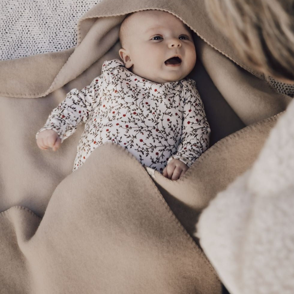 Baby omslagdoek Merinowol Alwero lifestyle 4. 