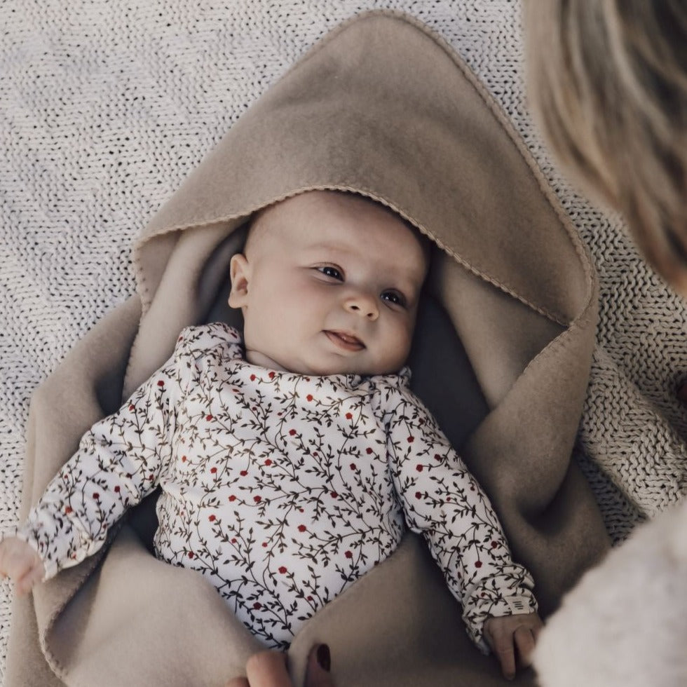 Baby omslagdoek Merinowol Alwero lifestyle 4. 