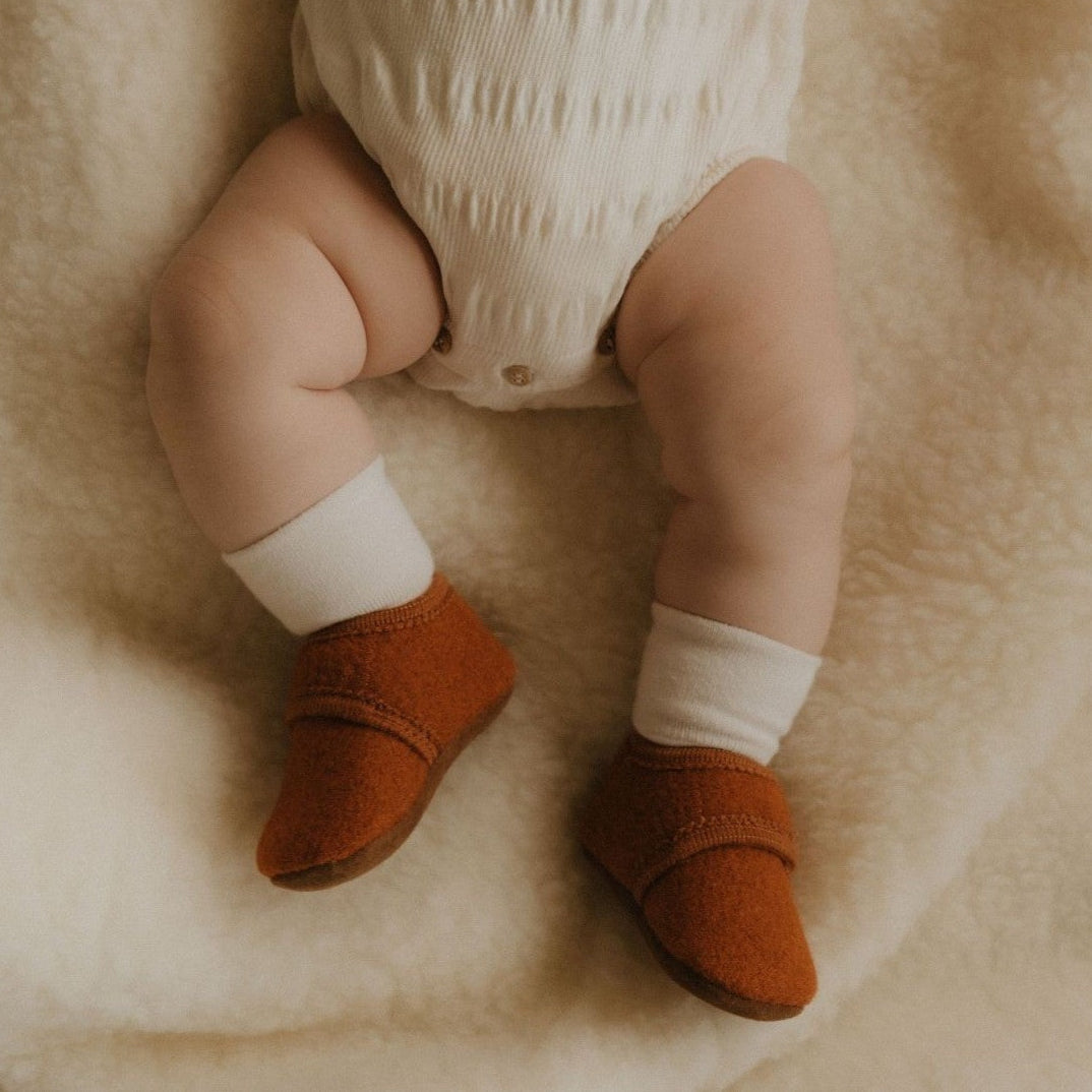 Babyslofjes caramel bruin voorzijde