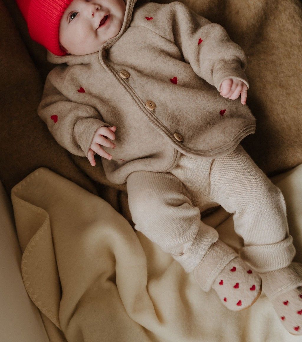 Babyslofjes hartjes limited edition beige