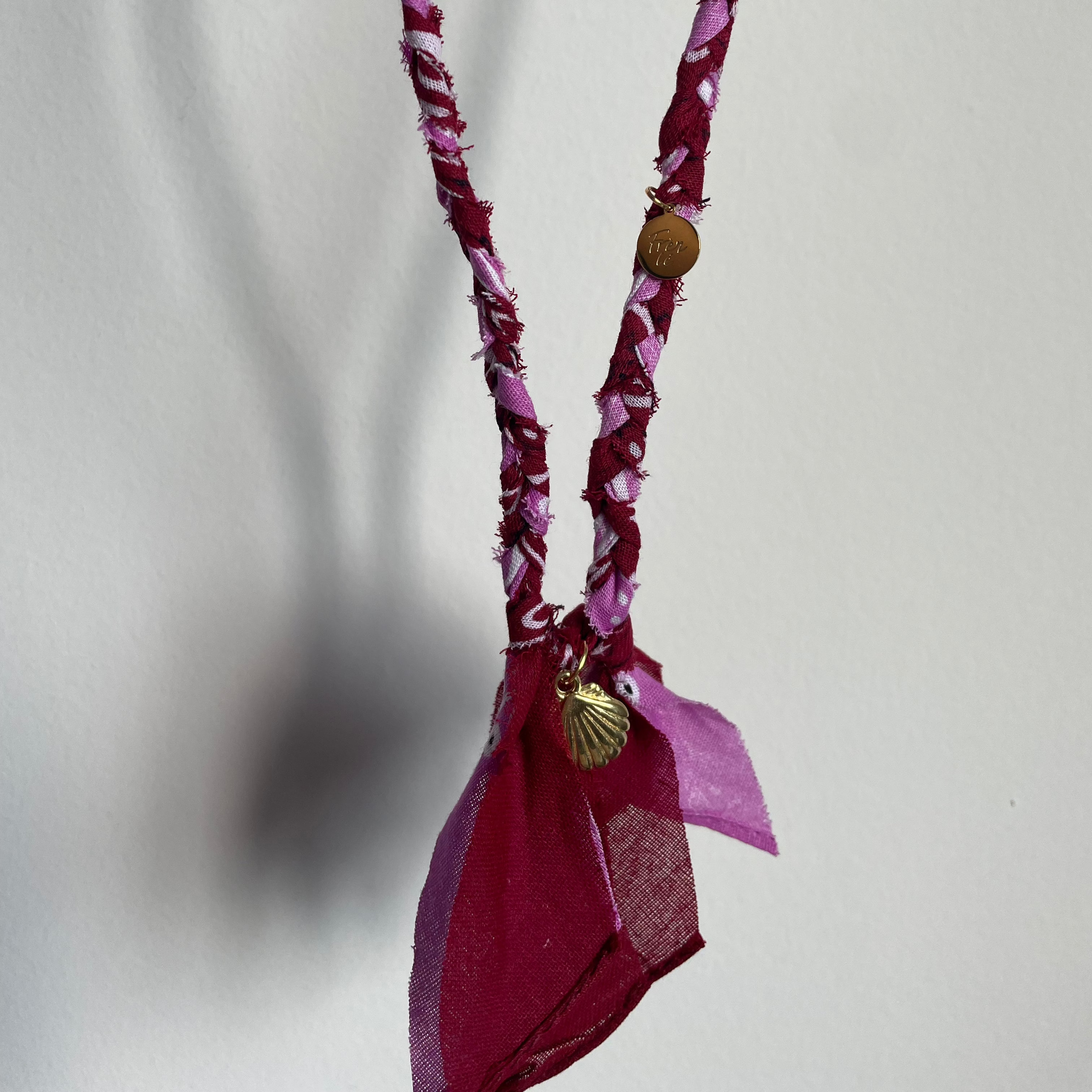 Bandana ketting bordeaux rose