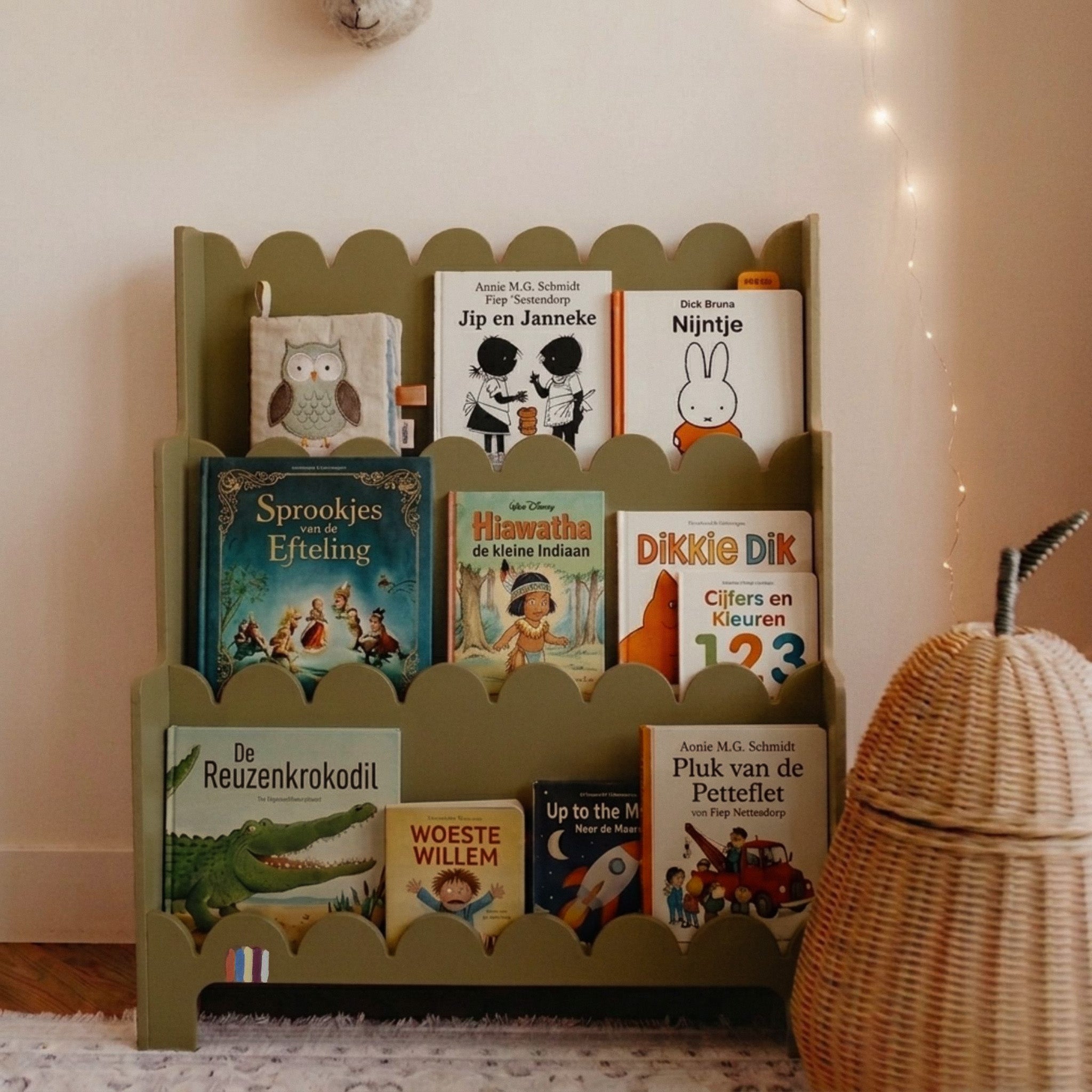 PRE-ORDER Boekenrek vintage green moss