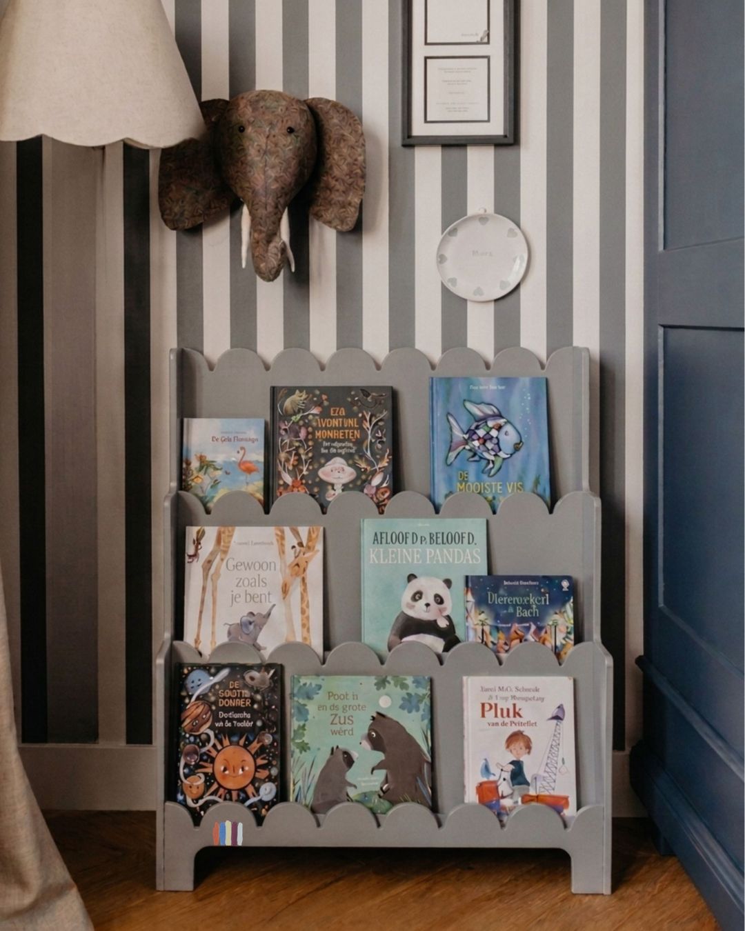 PRE-ORDER Boekenrek vintage ice blue grey