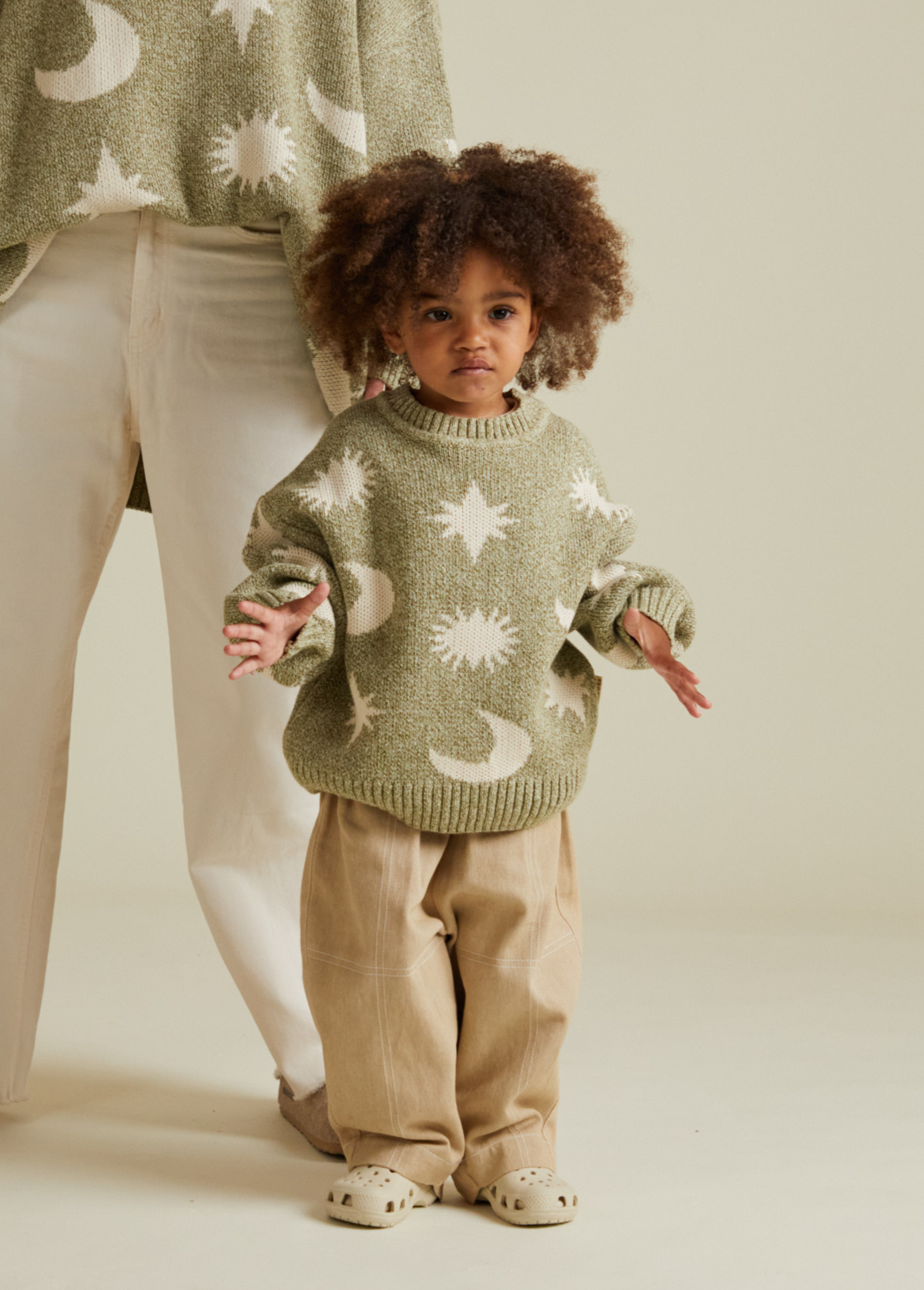 Cozmo sweater matcha moon star