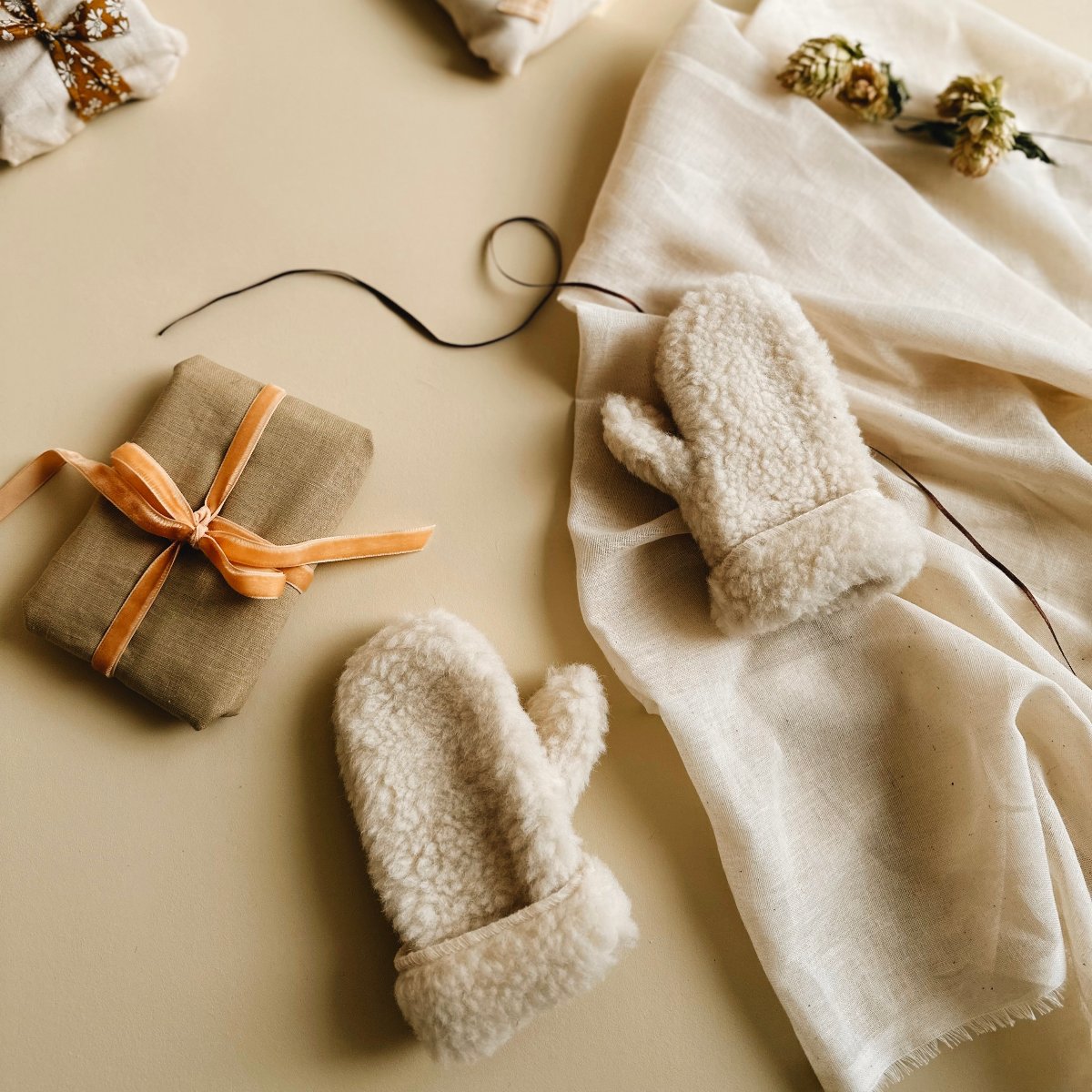 Handschoenen naturel kids Alwero lifestyle