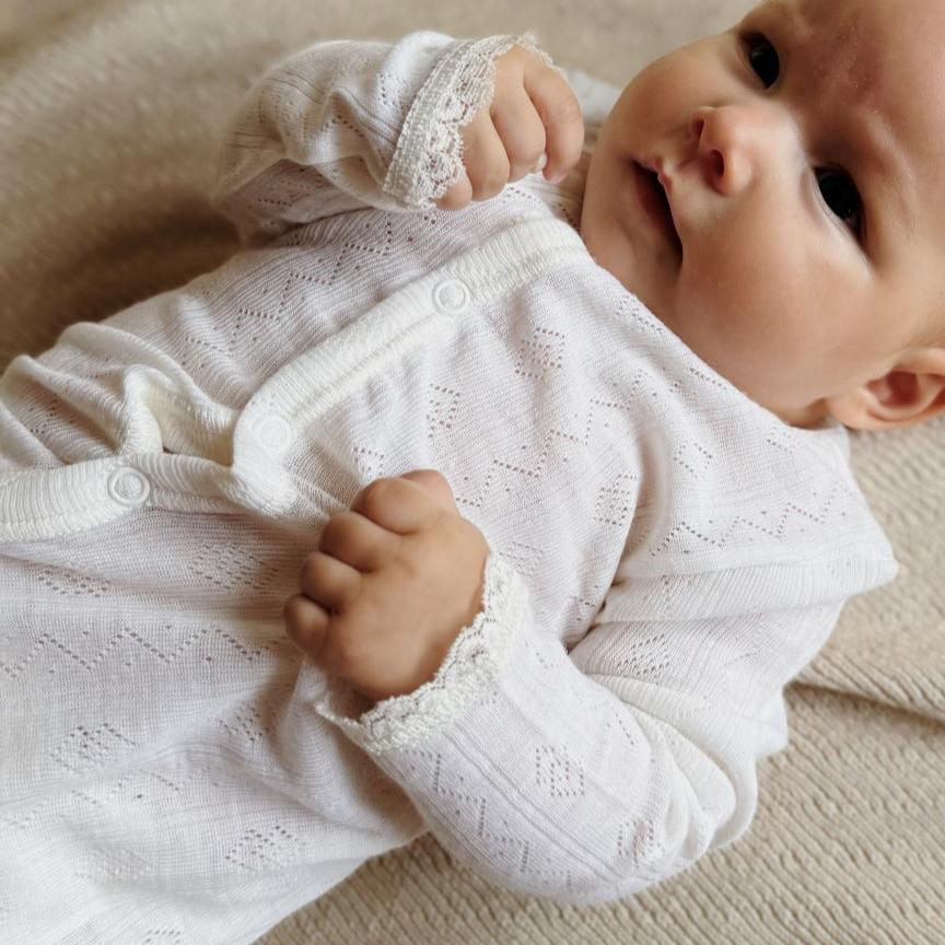 Jumpsuit naturel pointelle Joha close up 2.