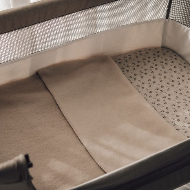 Ledikantdeken Merinowol 140 x 200 Alwero lifestyle.