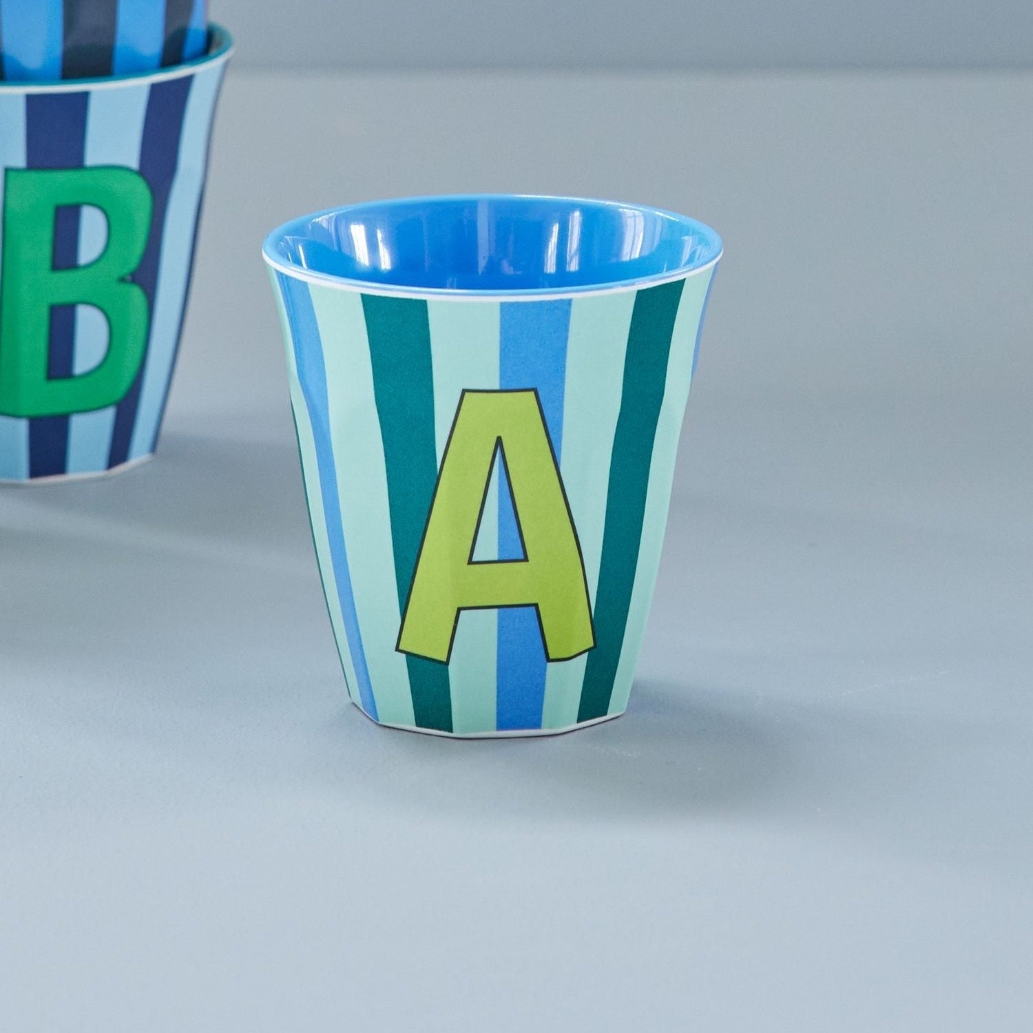 Alfabetbekers per stuk jongens