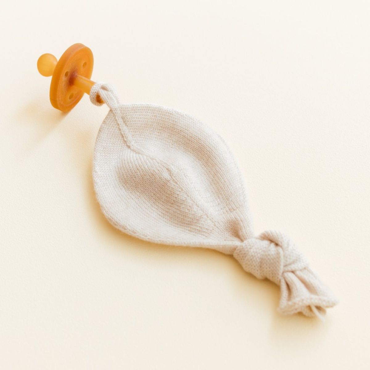 Speendoekje cream hvid voorzijde