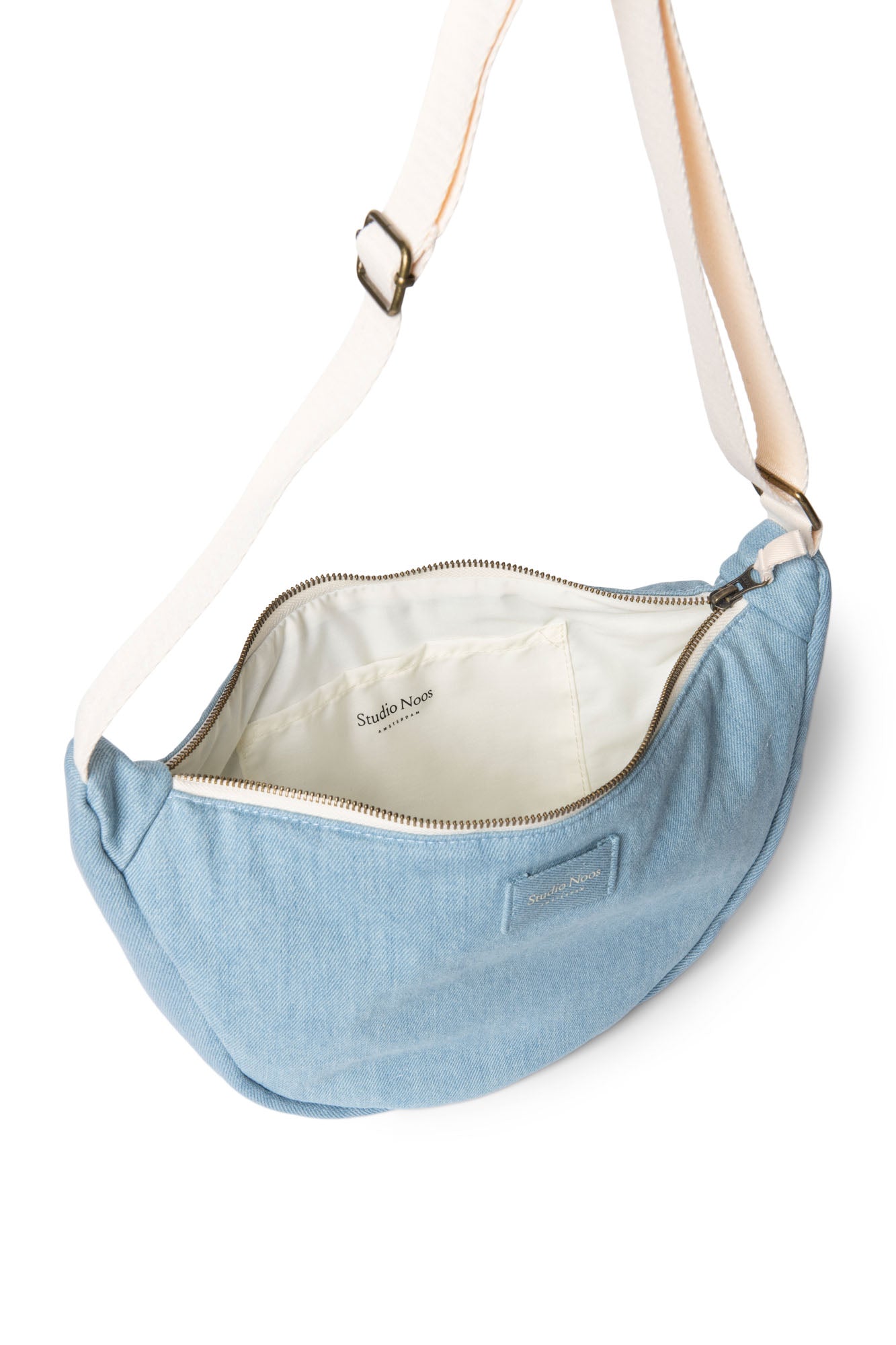 Studio NOOS denim fanny pack open