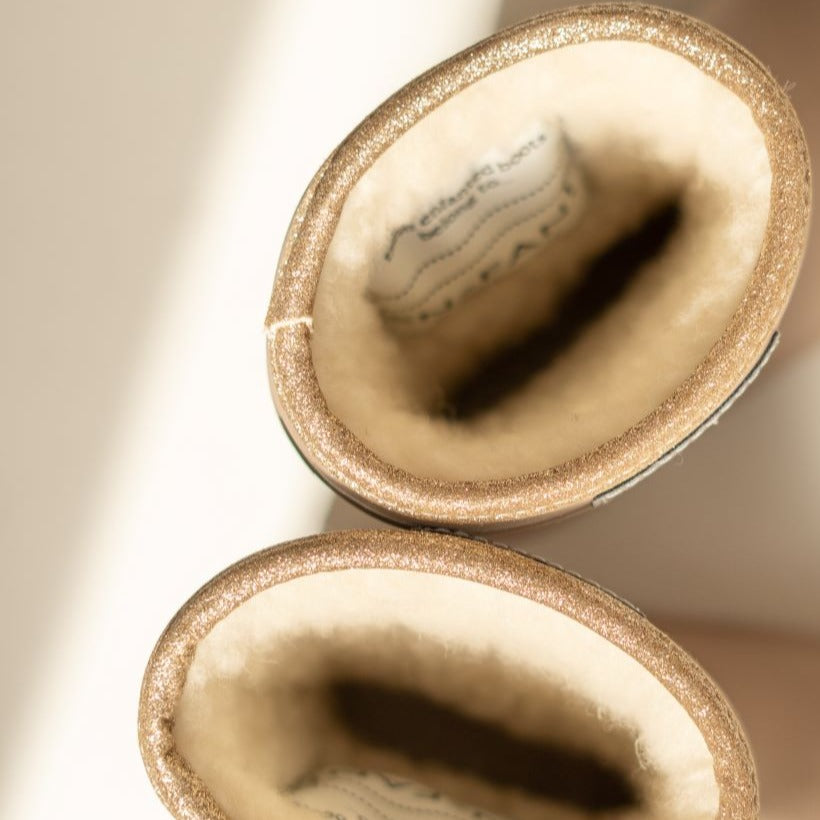 Gouden thermoboots (regenlaarzen) voor kinderen van het merk Enfant. Dit zijn limited edition boots en dit wil zeggen alleen verkrijgbaar bij Charly's close up wol. 