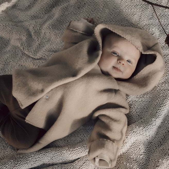 Vestje newborn Merinowol Alwero lifestyle 2.