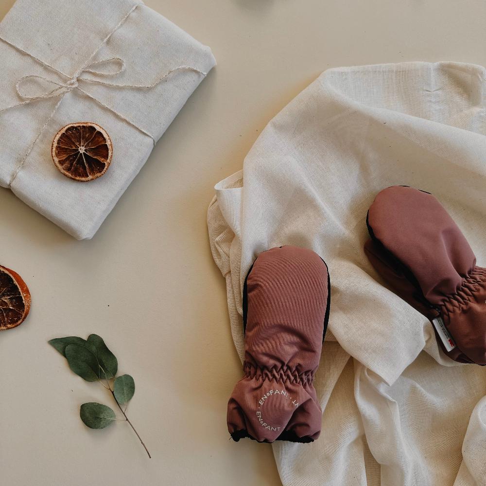 Wanten old rose Enfant lifestyle