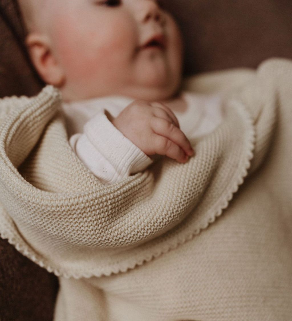 Wikkeldeken wol & zijde 80x90 close up