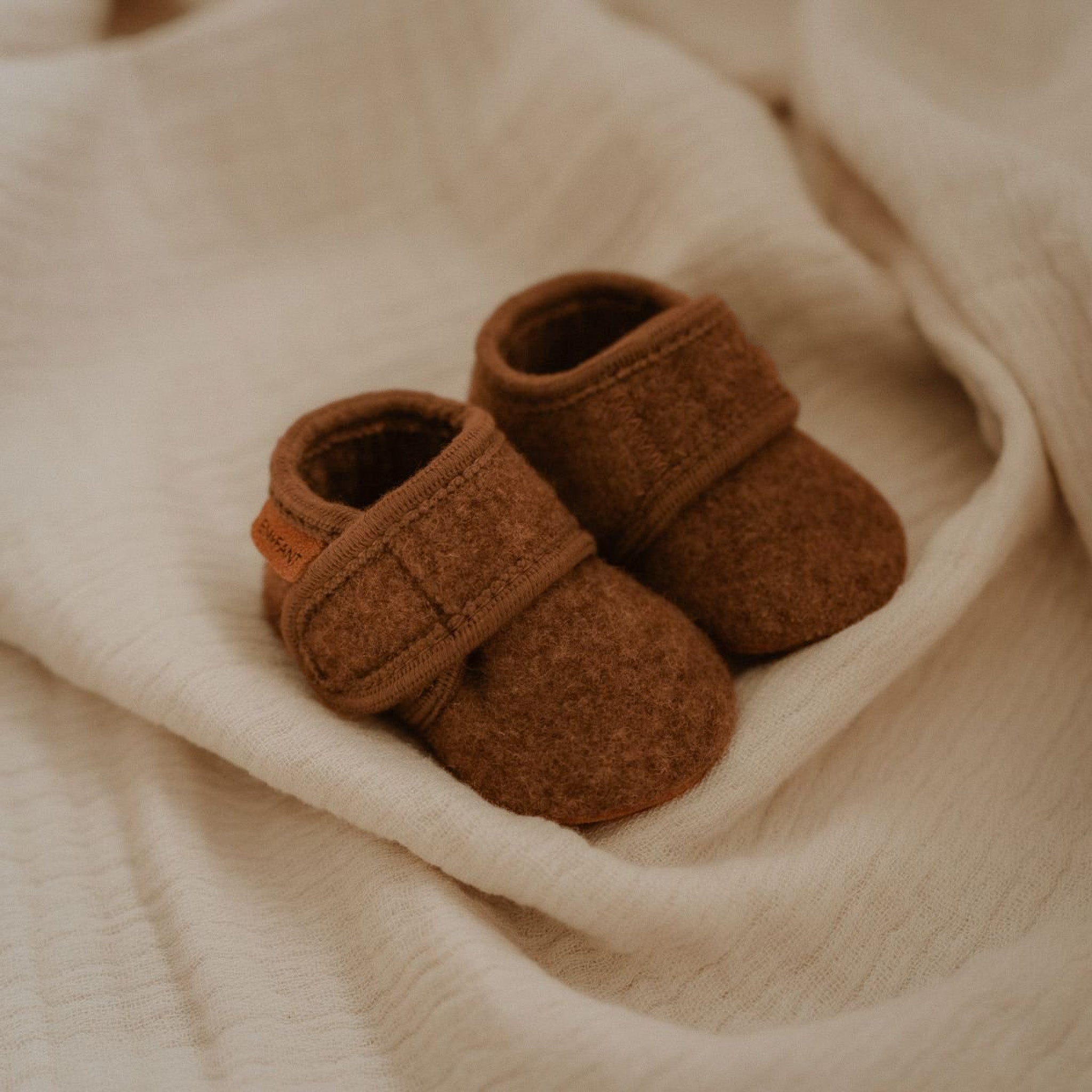 Babyslofjes wool emperador
